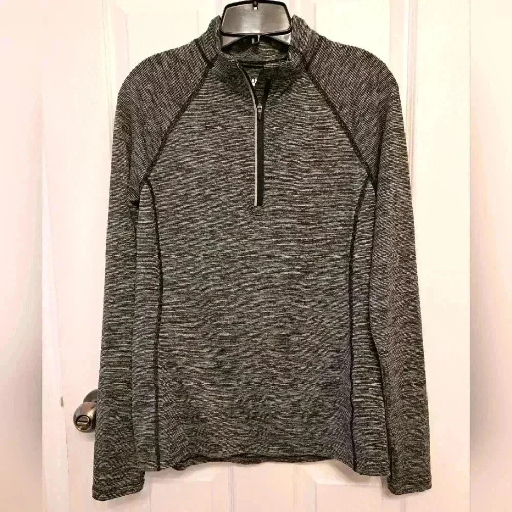 Old Navy Go Dry Womens Activewear Top Medium Black Grey  Long Sleeved